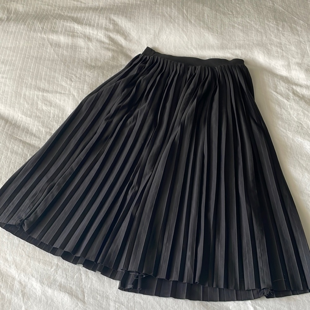 Pleated Black Midi Skirt